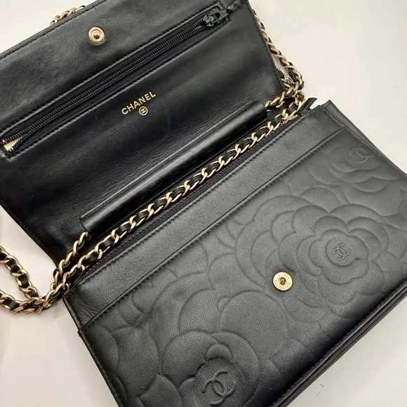 Chanel Bag - Picture 3 of 16